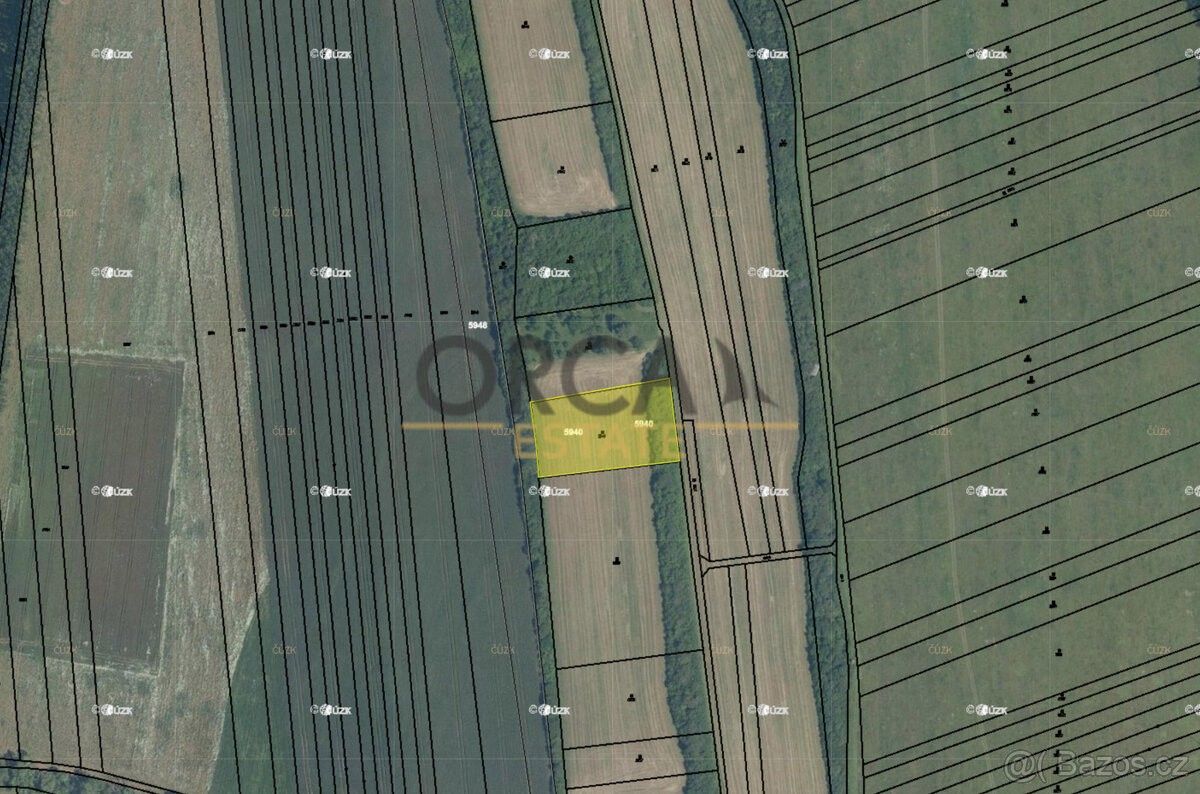 Zemědělské pozemky, Bánov u Uherského Brodu, 687 54, 835 m²