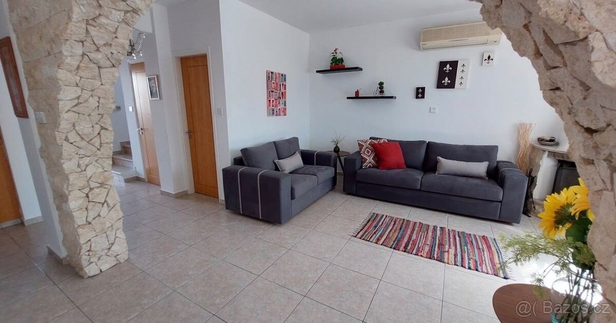 Rodinný dům · 987 66, Zahraničí - 3