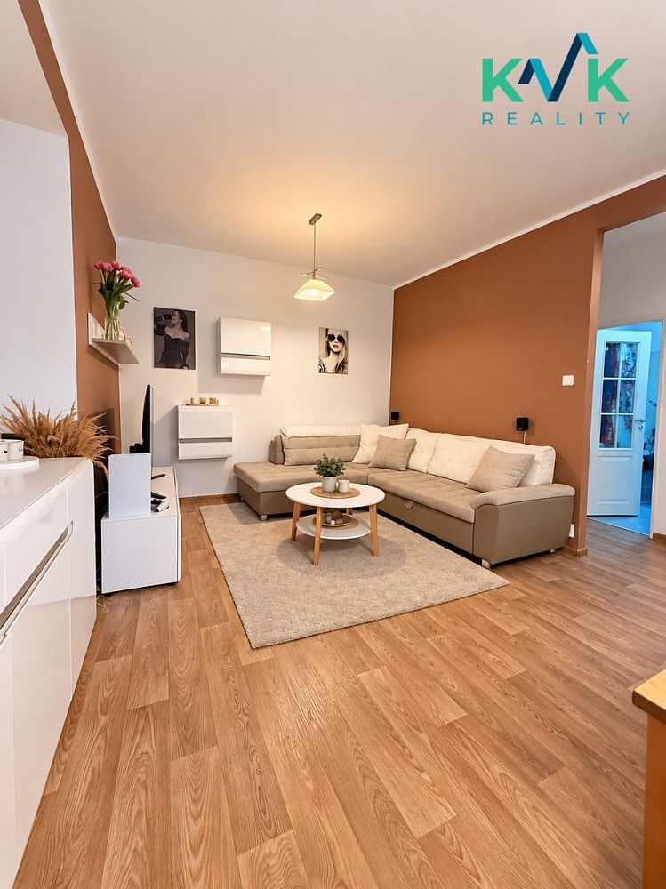 2+kk, Karlovy Vary - Drahovice, Karlovarský kraj, 55 m² - 2