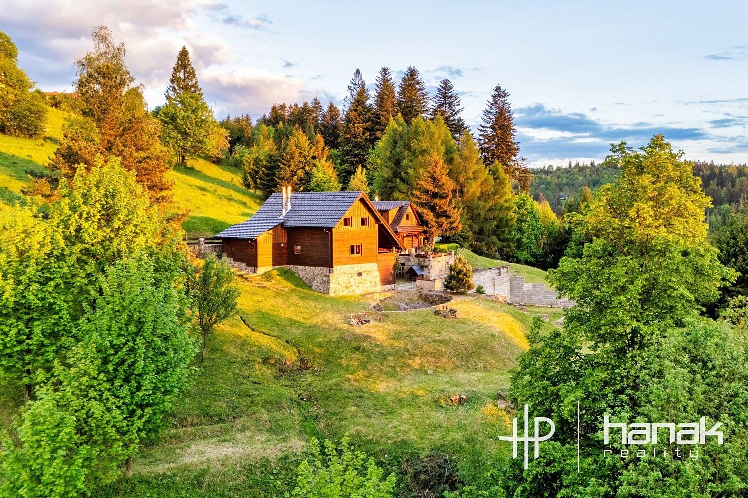 Ubytovací zařízení, Bílá, okres Frýdek-Místek, Moravskoslezský kraj, 517 m² - 1