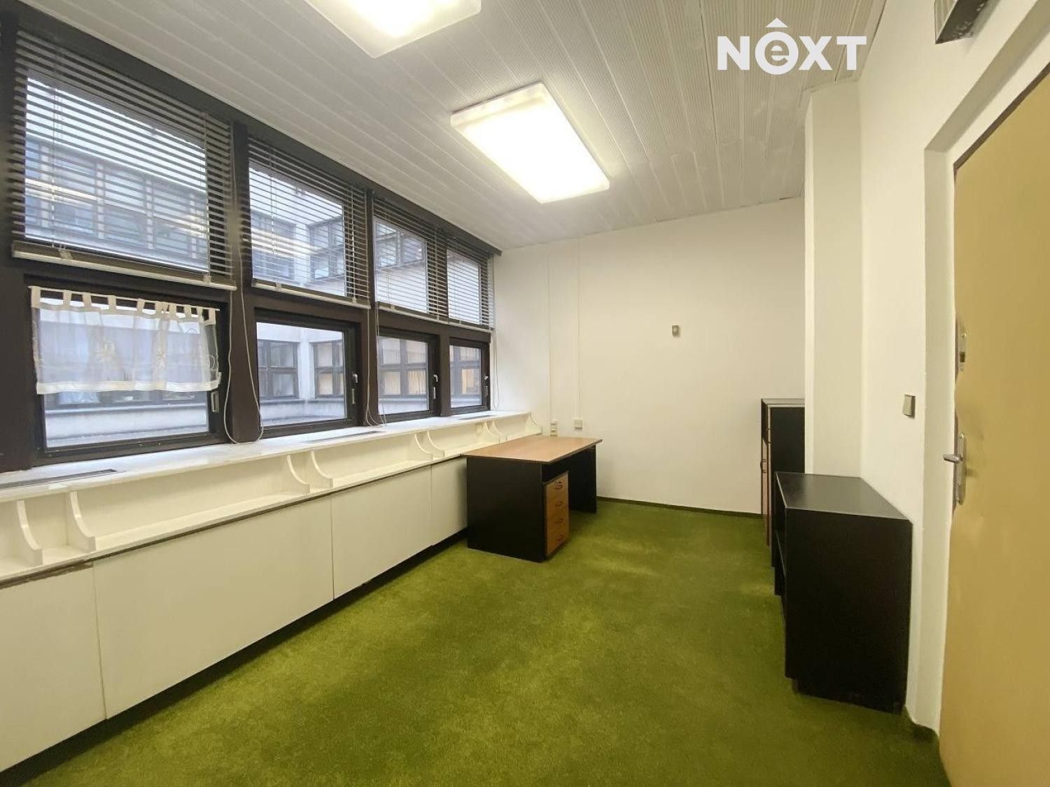 Pronájem kancelář - Na Moráni, Praha Nové Město, 16 m² - 2