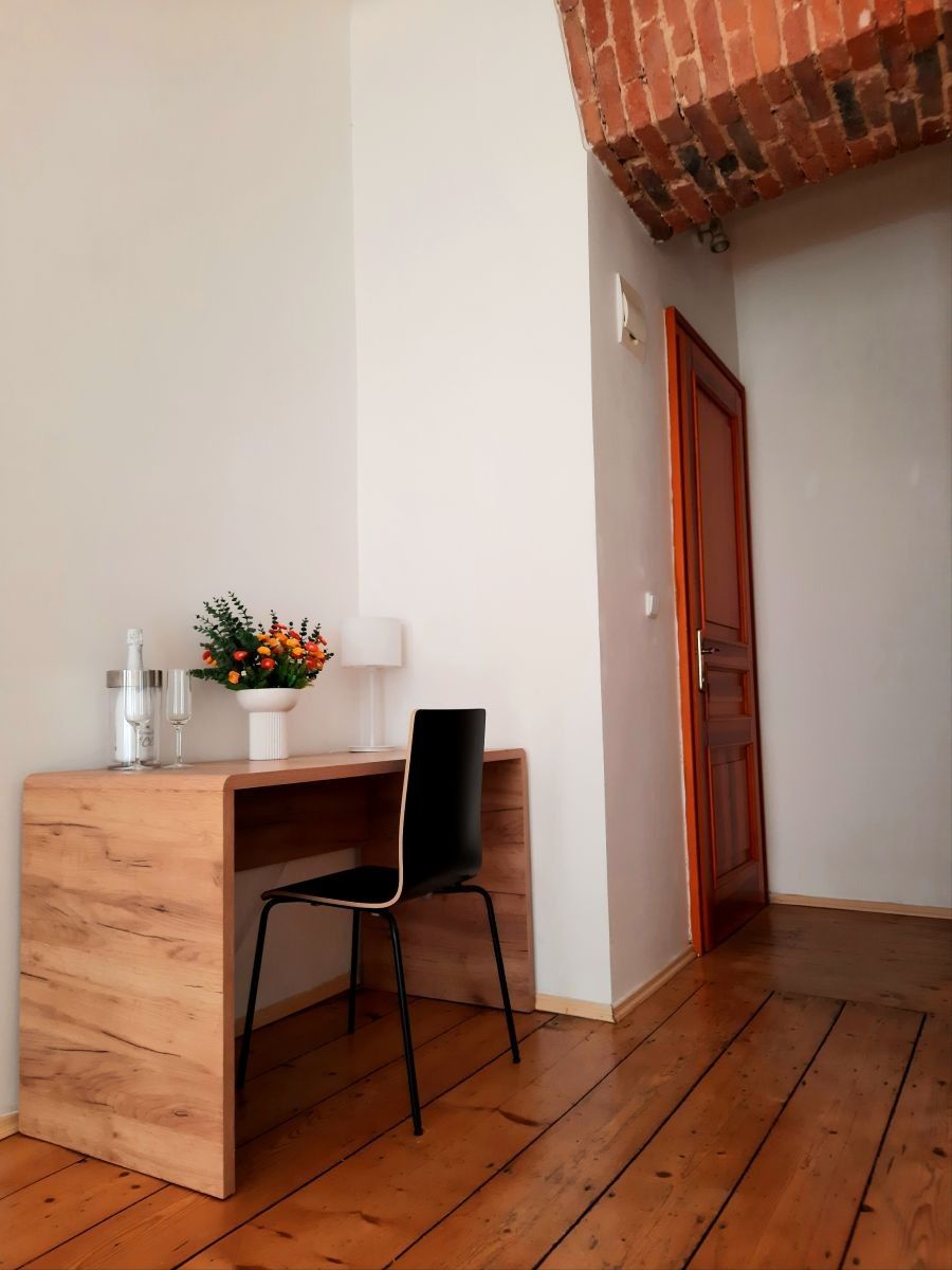 Pronájem byt 1+kk - Vlkova, Praha - Žižkov, 27 m² - 5