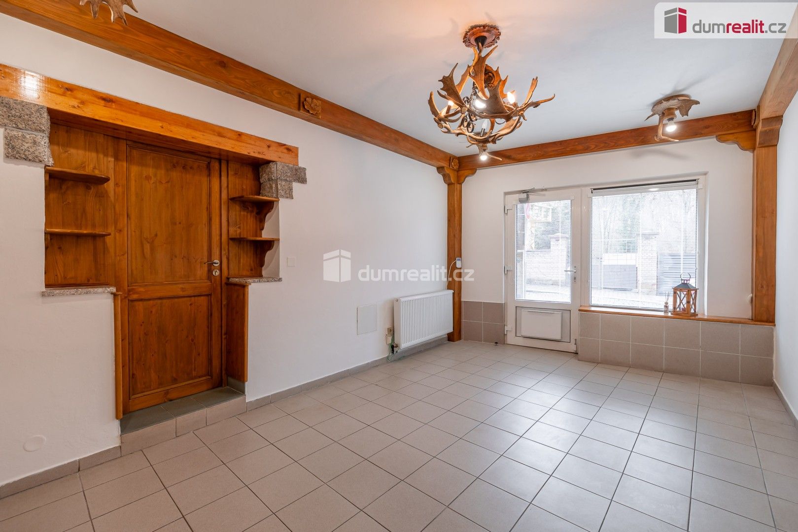 Pronájem obchodní prostory - Viničná, Mladá Boleslav, 107 m²