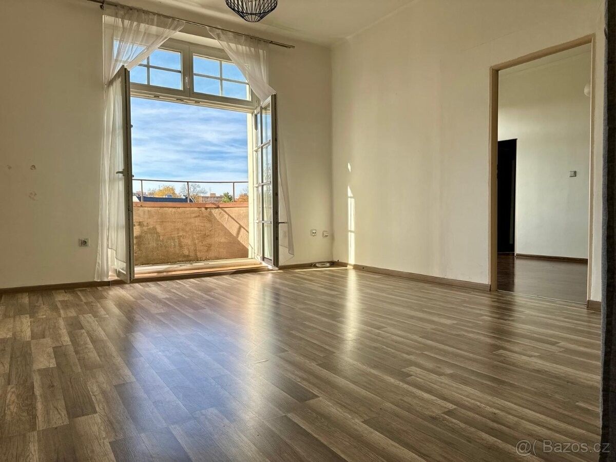 Pronájem byt - Český Těšín, 737 01