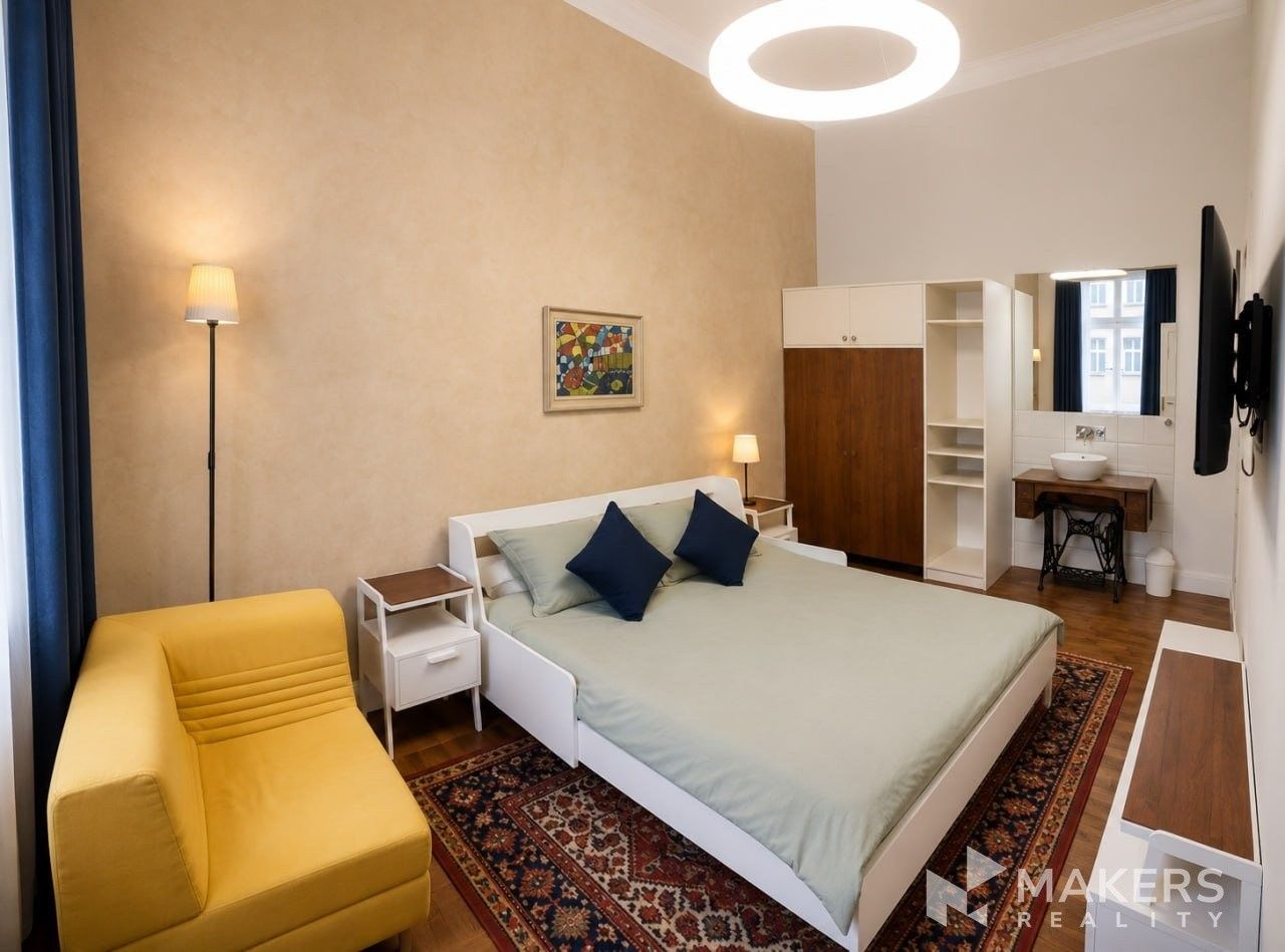 1+1, Hálkova, Praha, 33 m² - 1