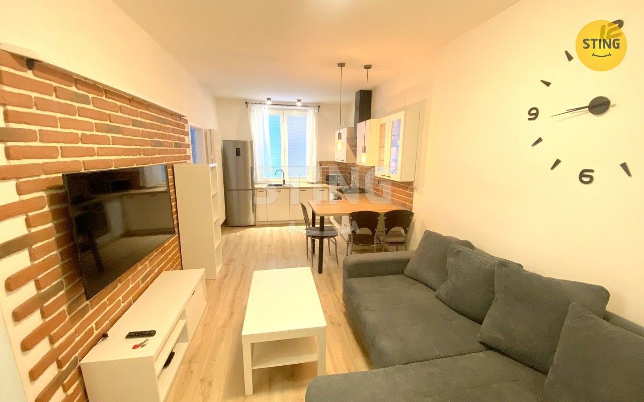 3+kk, Zámecký okruh, Opava, 63 m²