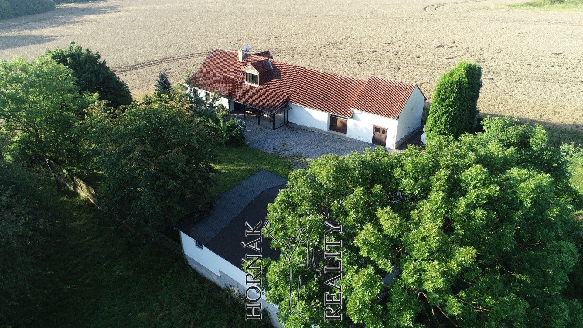 Prodej rodinný dům - Zvěrkovice, Temelín, 320 m²