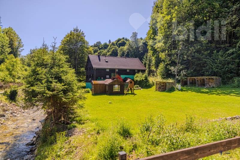 Ubytovací zařízení, Branná, 513 m²