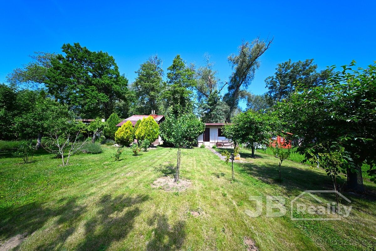 Chaty, Veselí nad Moravou, 698 01 - 2