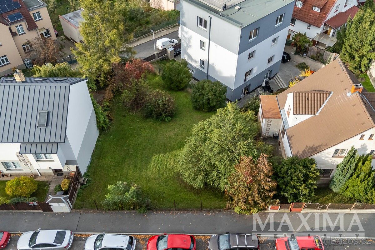 Prodej pozemek pro bydlení - Praha, 100 00