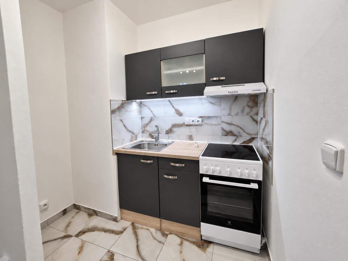 Pronájem byt 2+kk - Višňovce, Hulín, 38 m² - 2