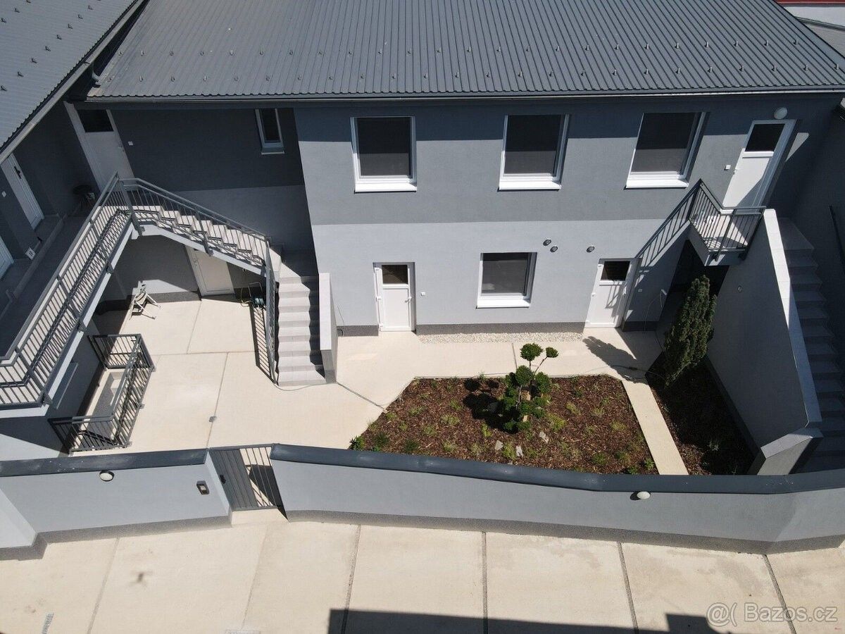 Byty, Velké Pavlovice, 691 06