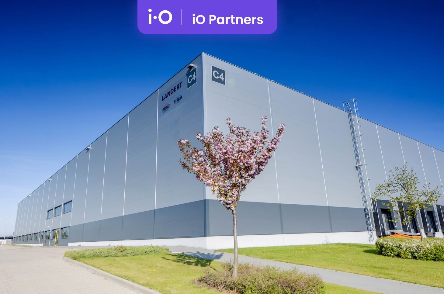 Sklady, Sezemická, Praha, 1 m²