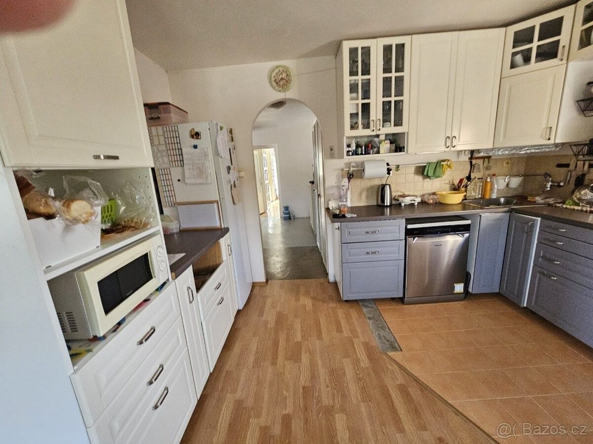 Prodej rodinný dům - Kamenice, 251 68