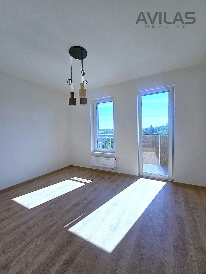 Pronájem byt 3+kk - 102. pluku,Benešov,Benešov, 59 m² - 5