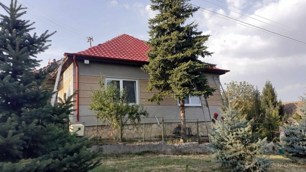 Rodinné domy, 987 65, Slovensko