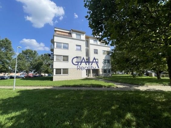Byty, Strážnice, 696 62 - 1