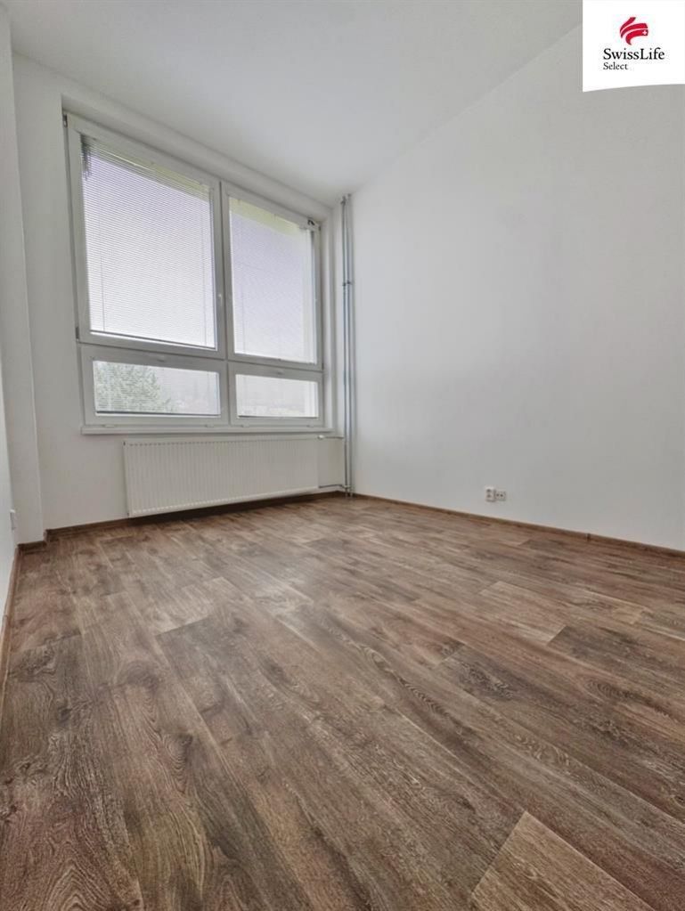 2+kk, nám. 8. května, Meziboří, 54 m²