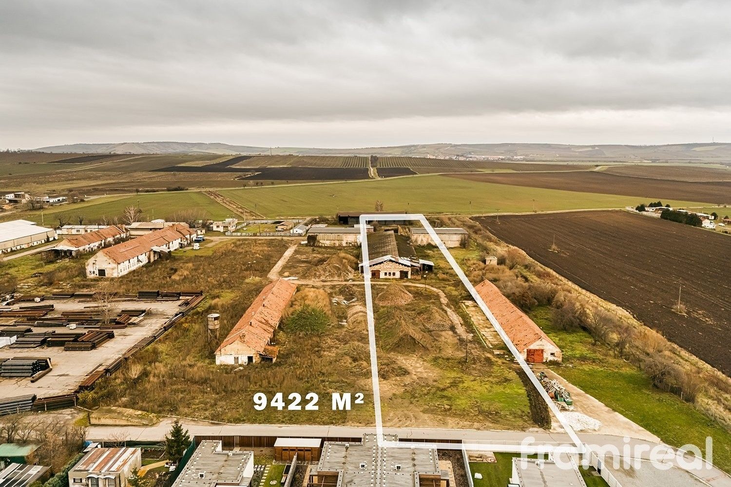 Prodej komerční pozemek - Strachotín - 5