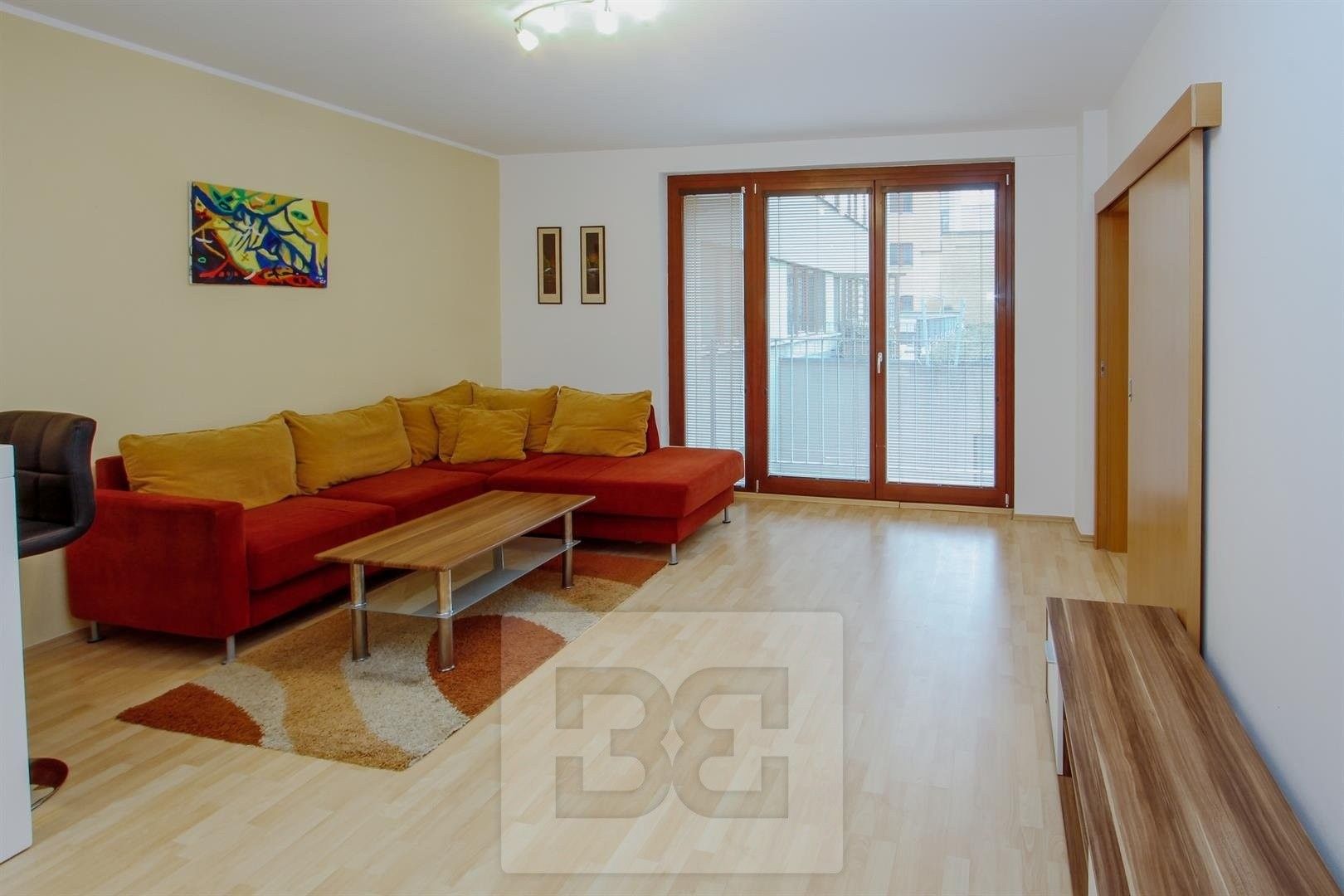 Pronájem byt 2+kk - V háji 1092, Praha, 54 m²
