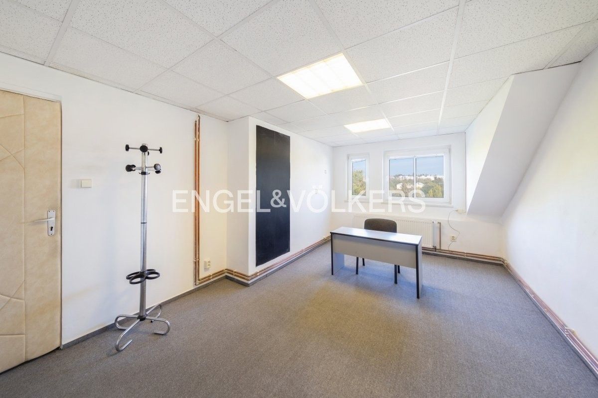 Pronájem kancelář - Lobezská 107, Plzeň Lobzy, 19 m² - 2