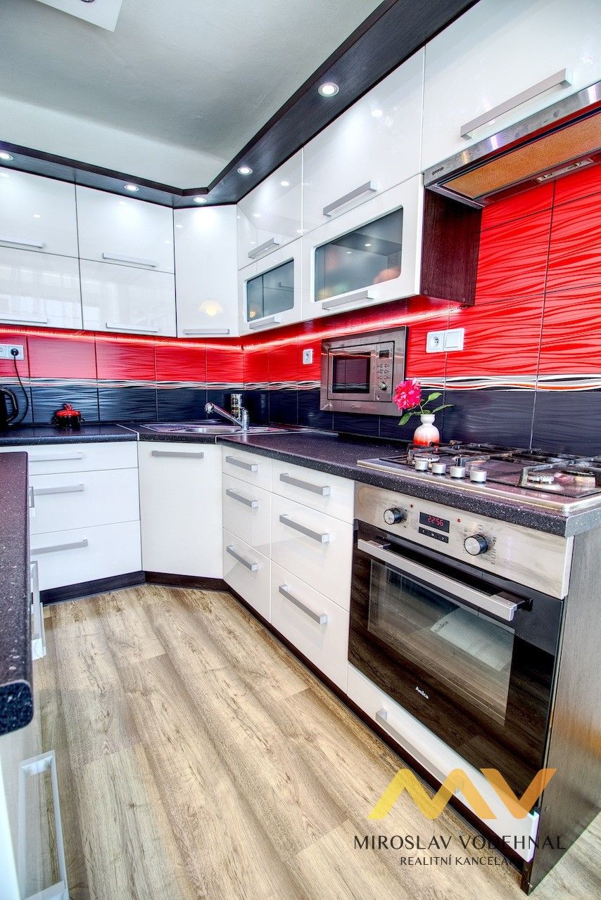 Pronájem byt 3+1 - Úprkova, Hradec Králové, 90 m² - 5