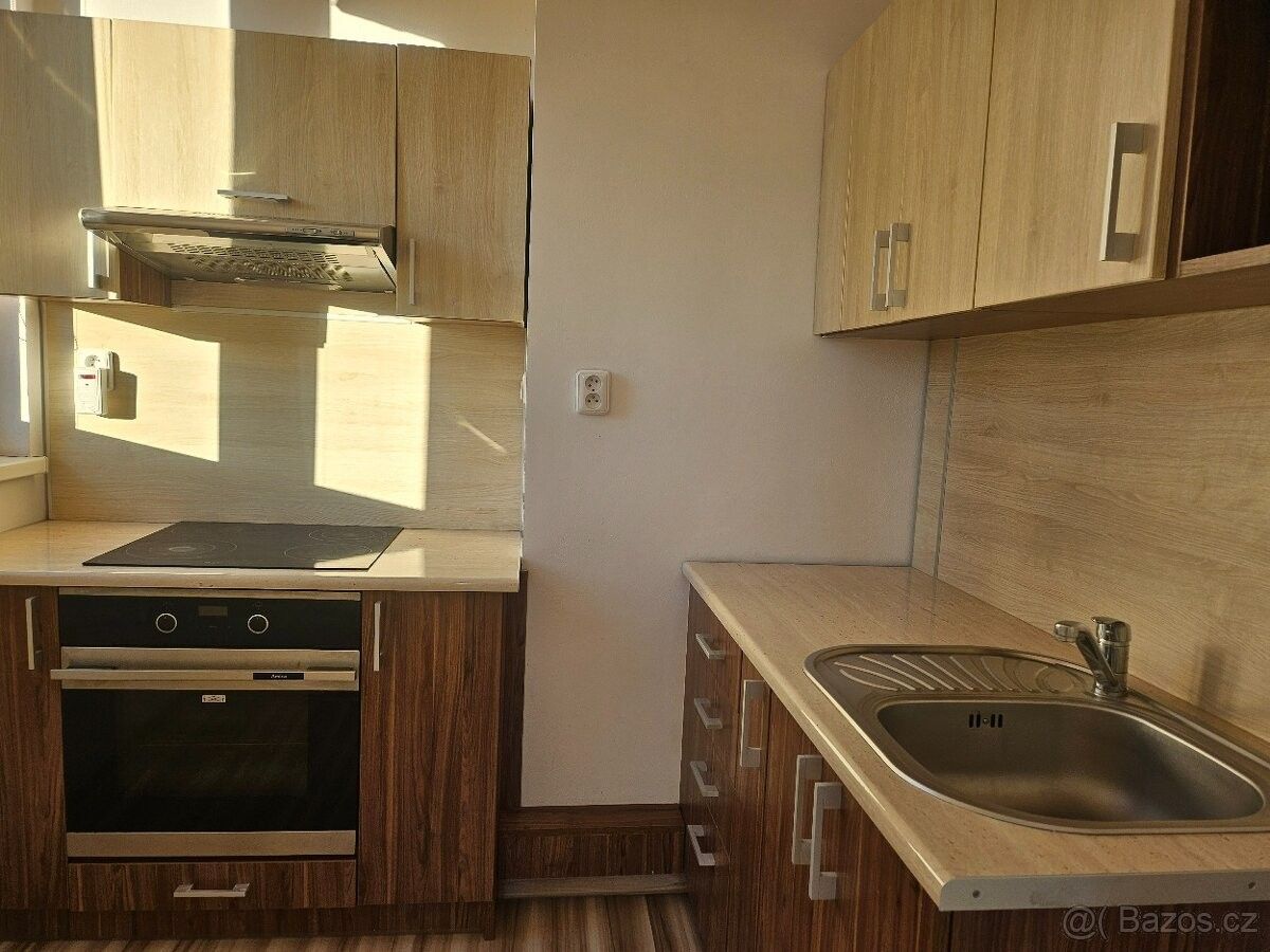 Byty, Český Těšín, 737 01