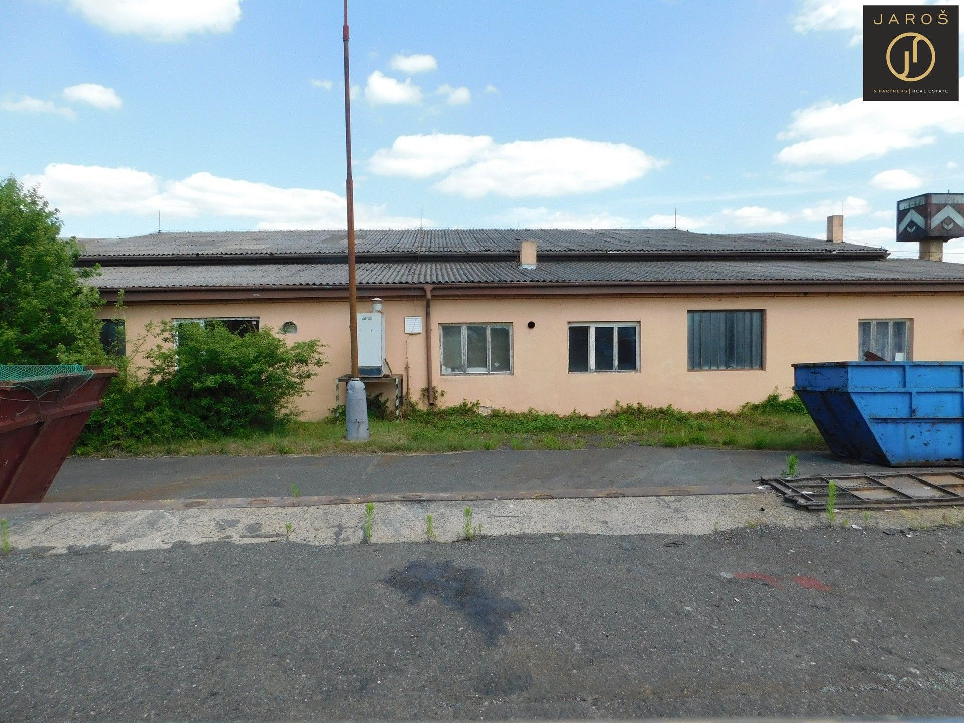 Výrobní prostory · 895 m² · Vroutek - 3