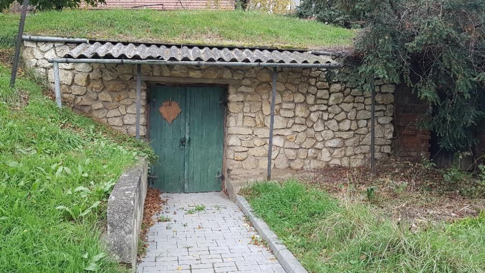 Ostatní, Klobouky u Brna, 691 72 - 1