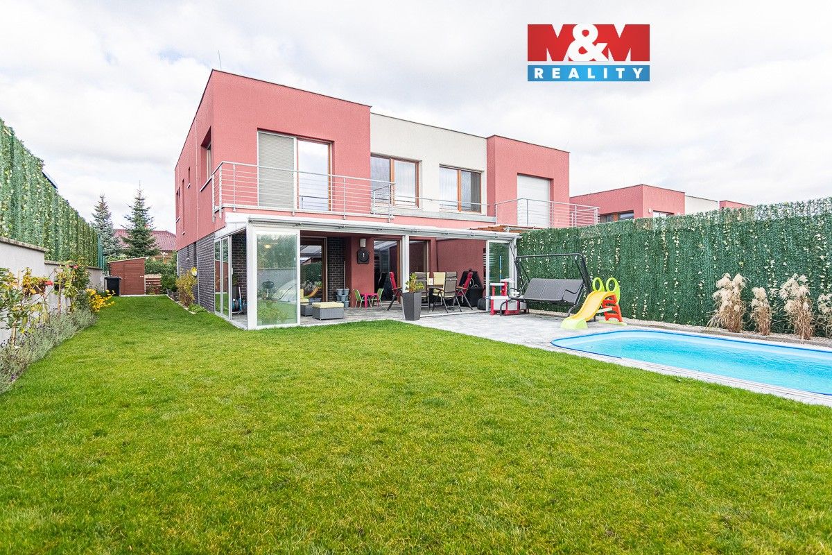 Rodinné domy, Zvoncová, Roztoky, 162 m²