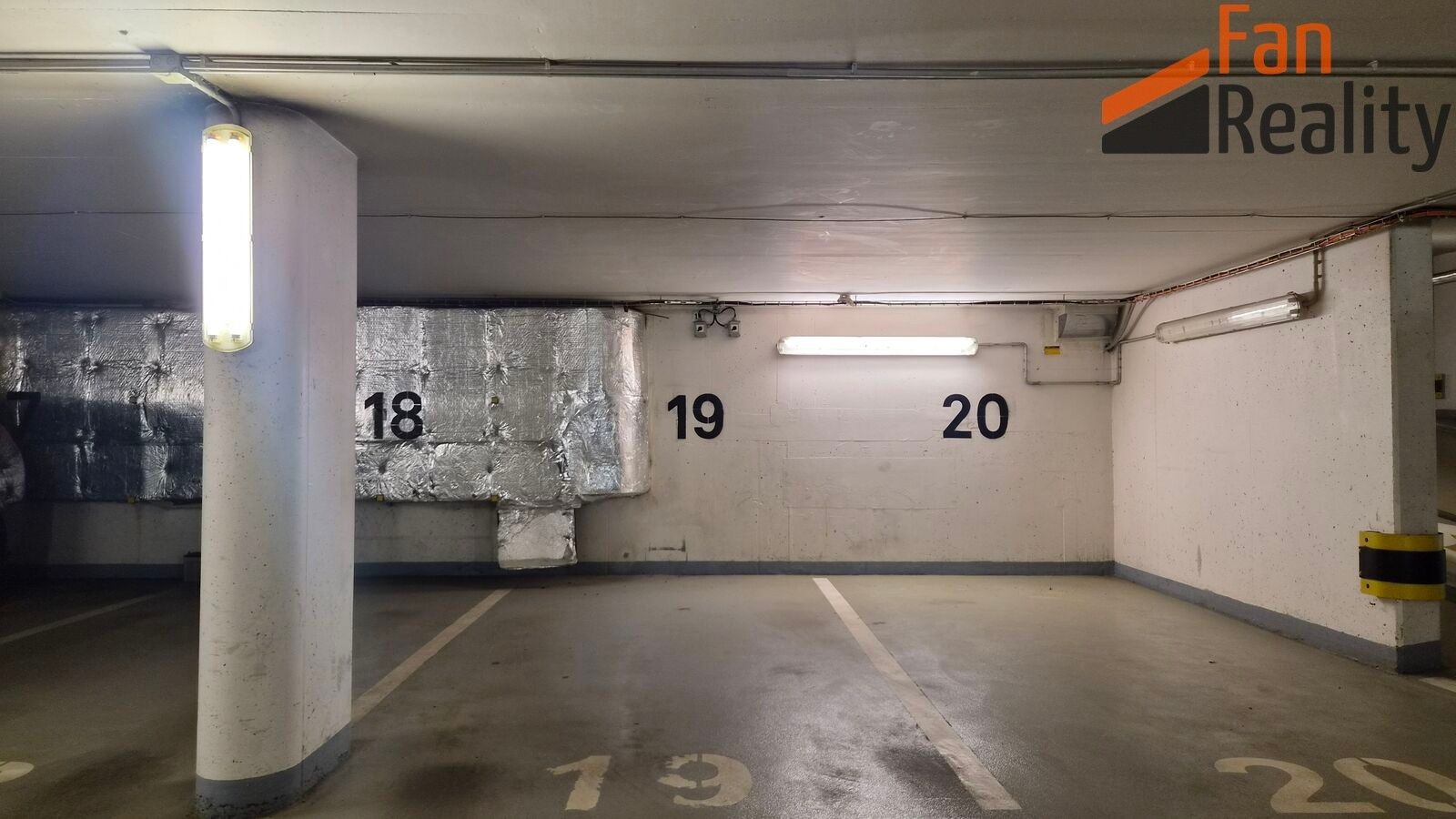 Garáže, Na Neklance, Praha Smíchov, 12 m² - 1