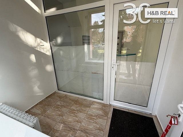 Pronájem obchodní prostory - Vsetín, 200 m² - 5