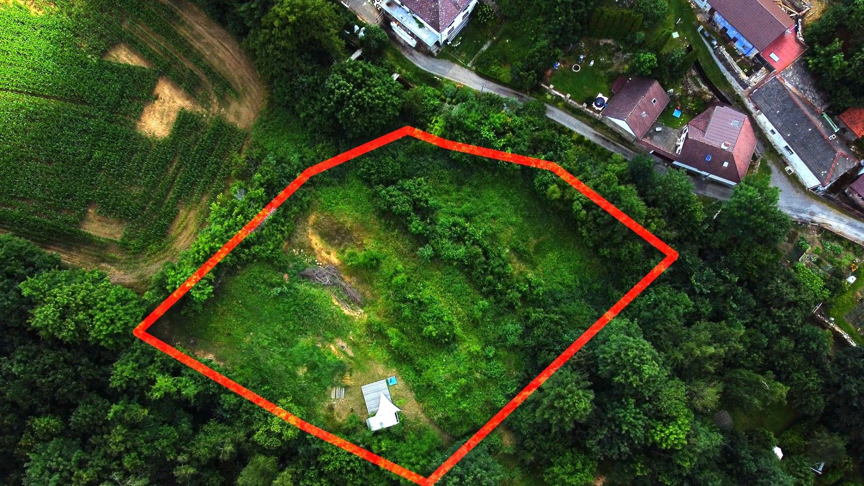 Pozemek pro bydlení, 3 226 m²