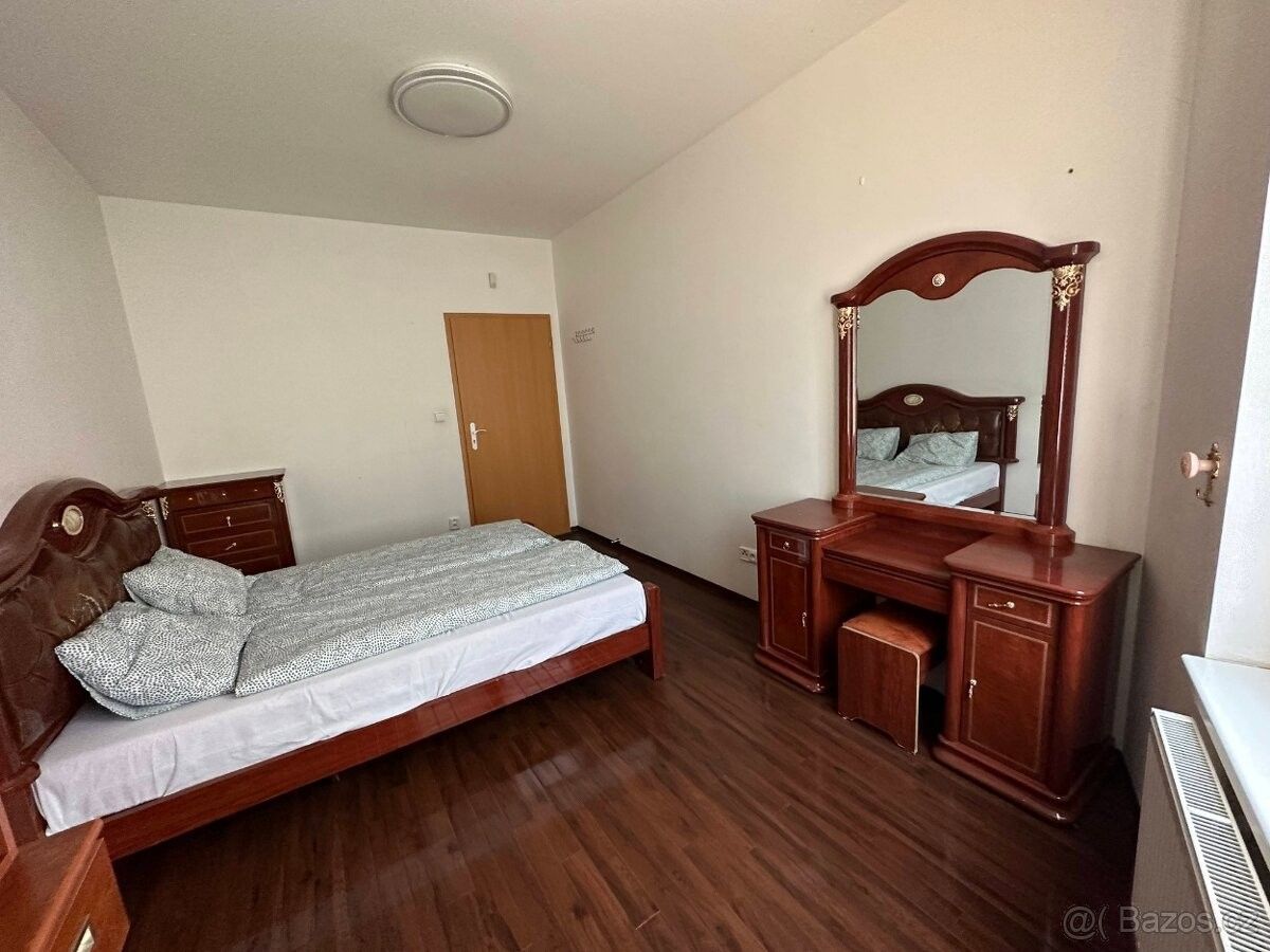 Pronájem byt - Praha, 106 00