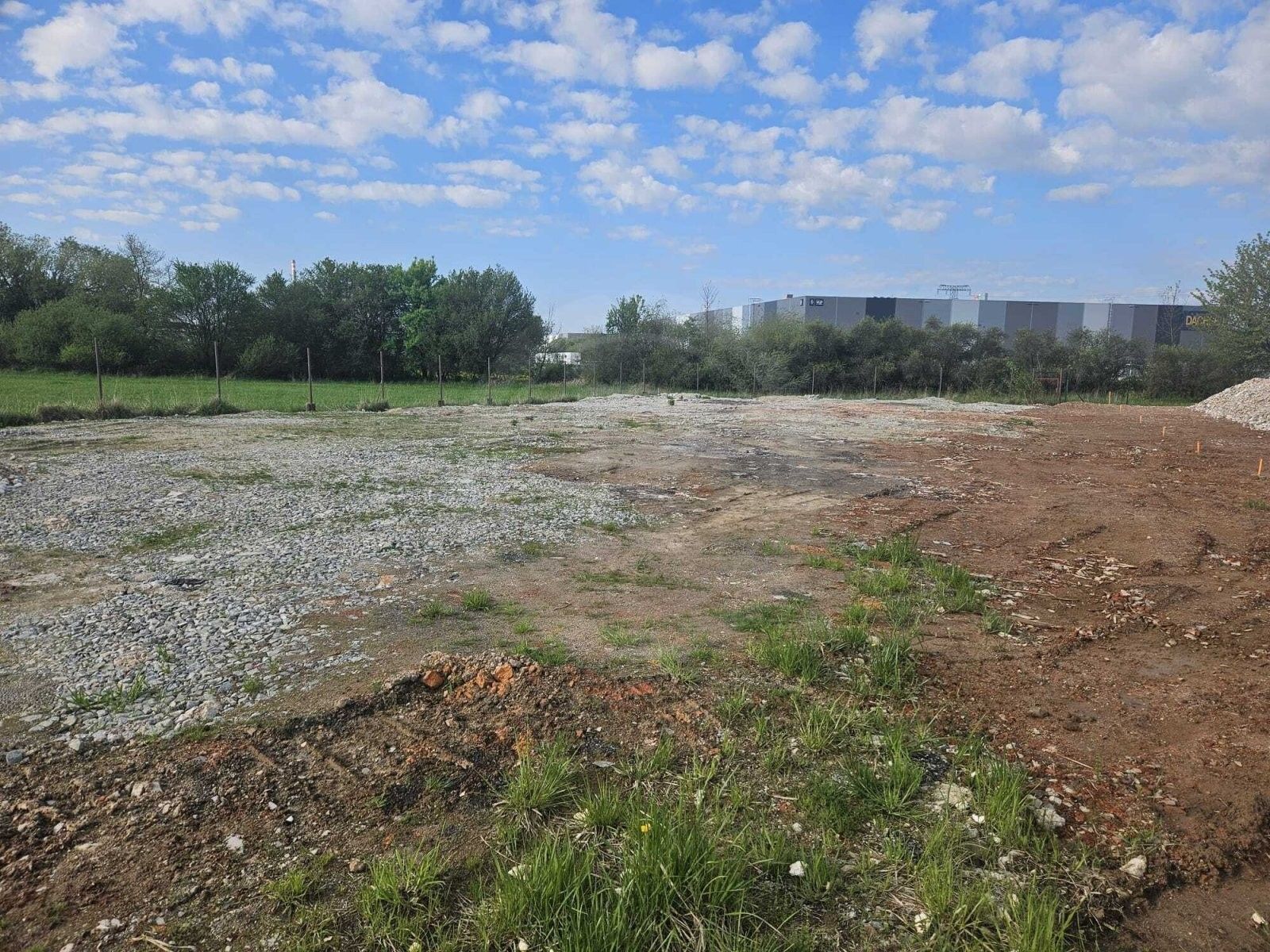 Komerční pozemek, 1 520 m²