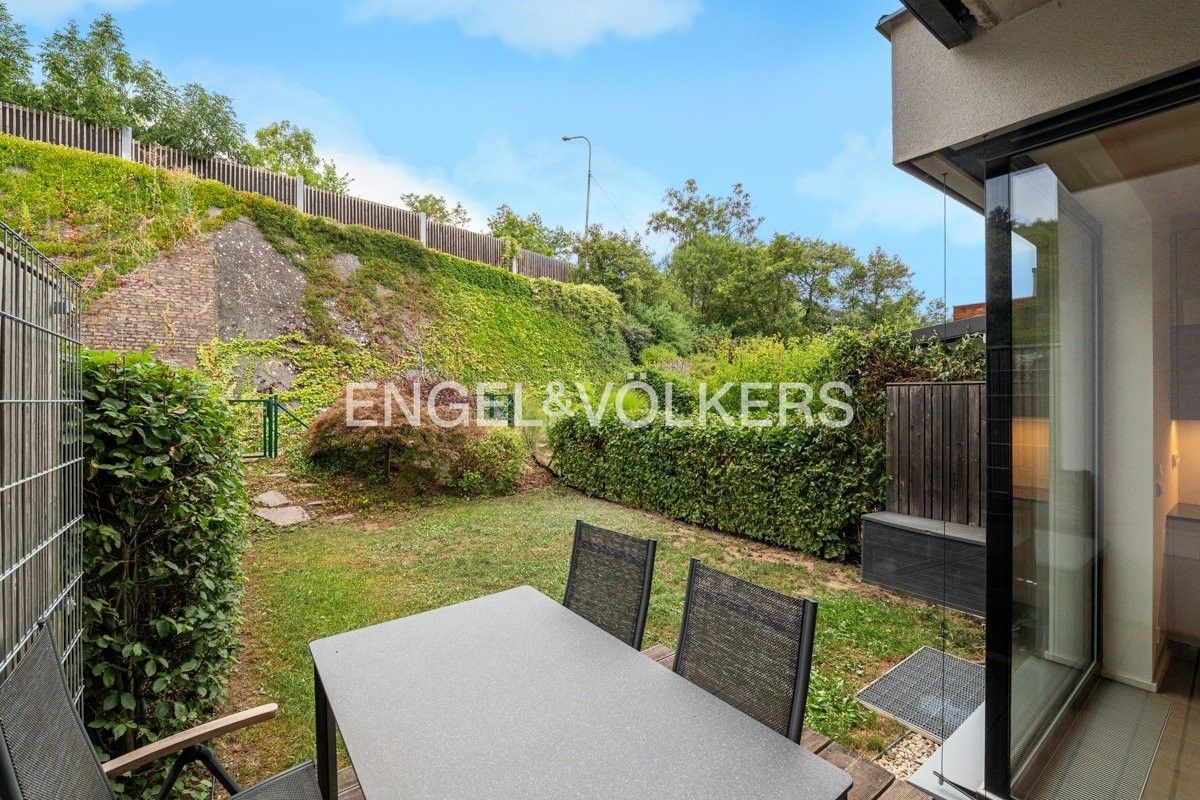 Rodinný dům · 165 m² · V Šáreckém údolí 2779, Praha Dejvice - 3
