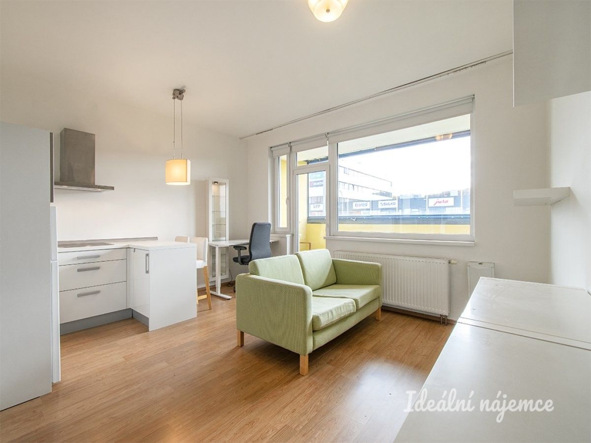 Pronájem byt 1+kk - Poděbradská, Praha, 33 m² - 2