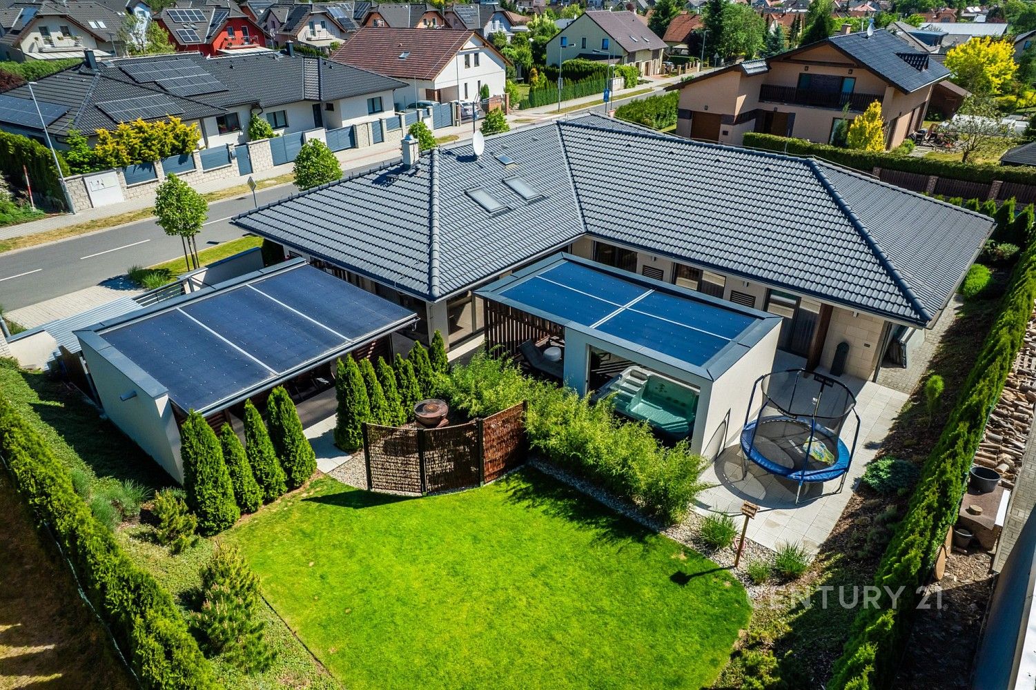 Rodinné domy, Lány, okres Kladno, Středočeský kraj, 148 m² - 1