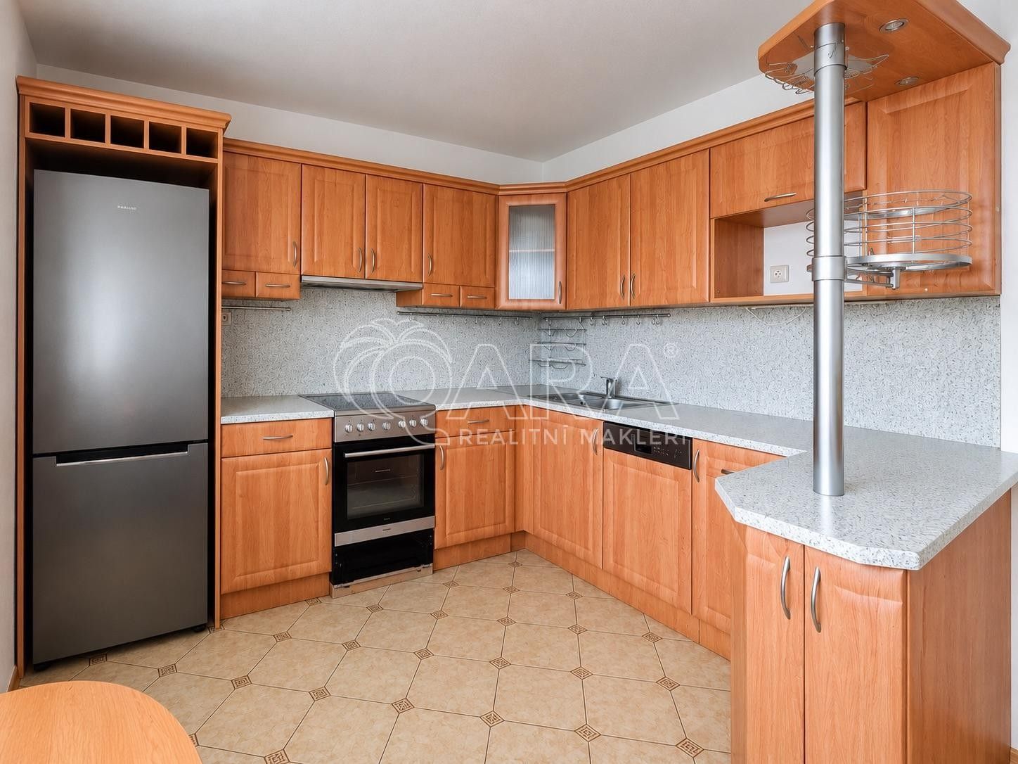 3+1, sídliště Míru, Odry, 77 m² - 1