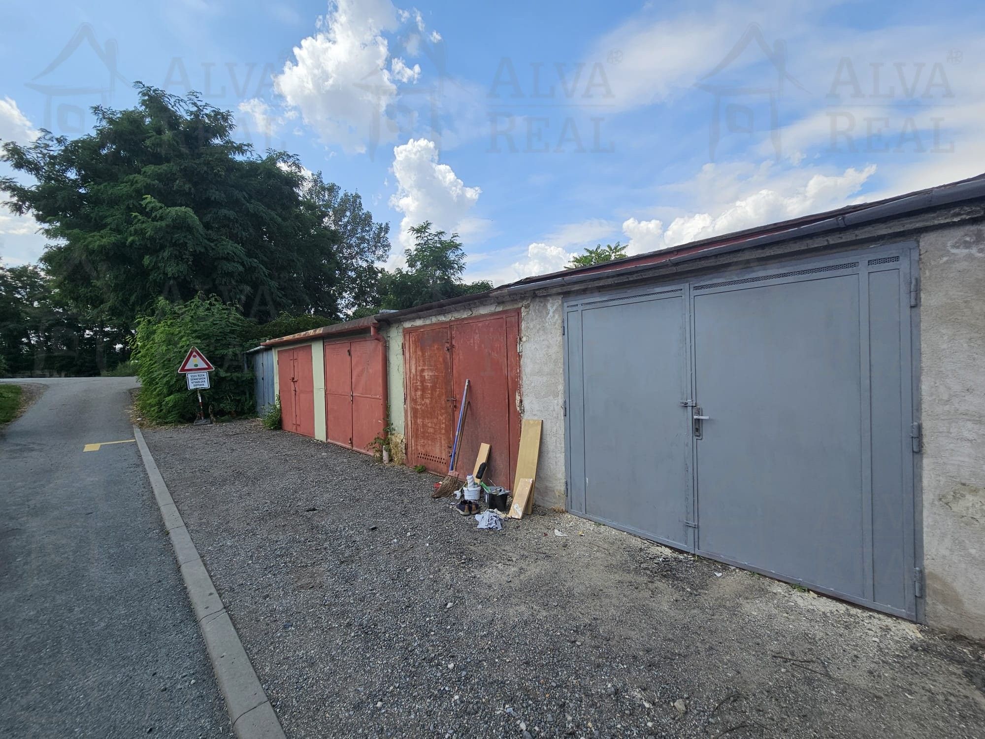 Garáže, Komárov, Brno, 16 m²