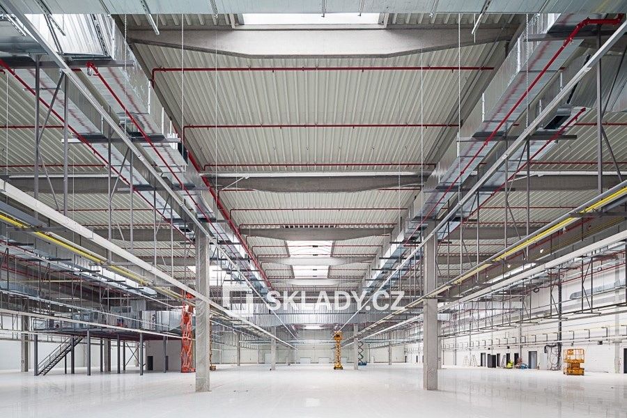 Výrobní prostory, Měnín, 31 000 m² - 2