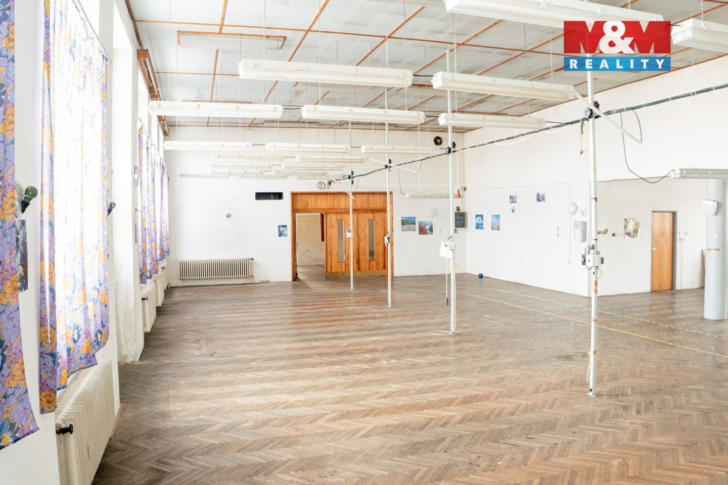 Pronájem obchodní prostory - Hradešice, 345 m²