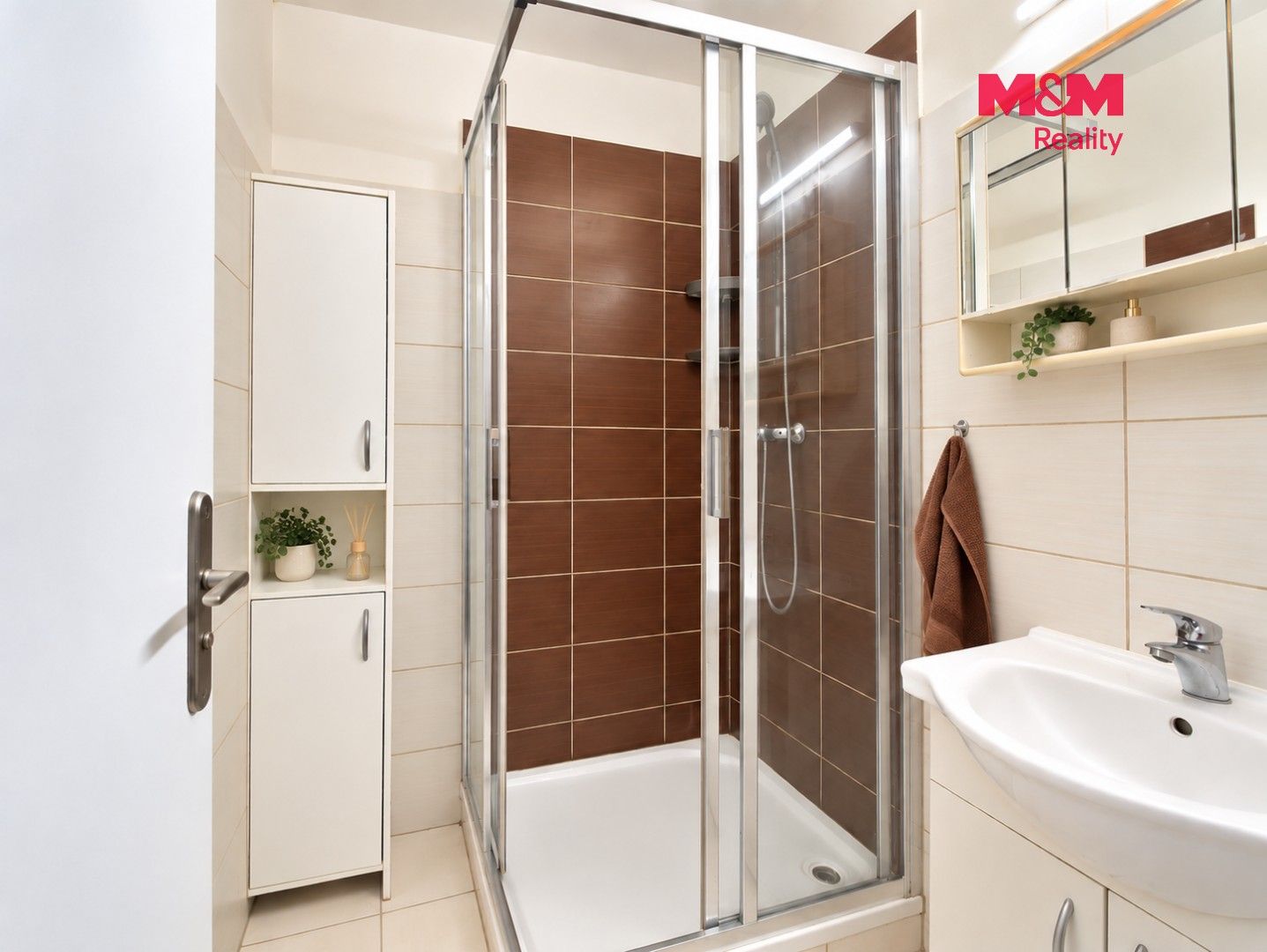 Byt 2+1 · 57 m² · náměstí 5. května, Čelákovice - 4