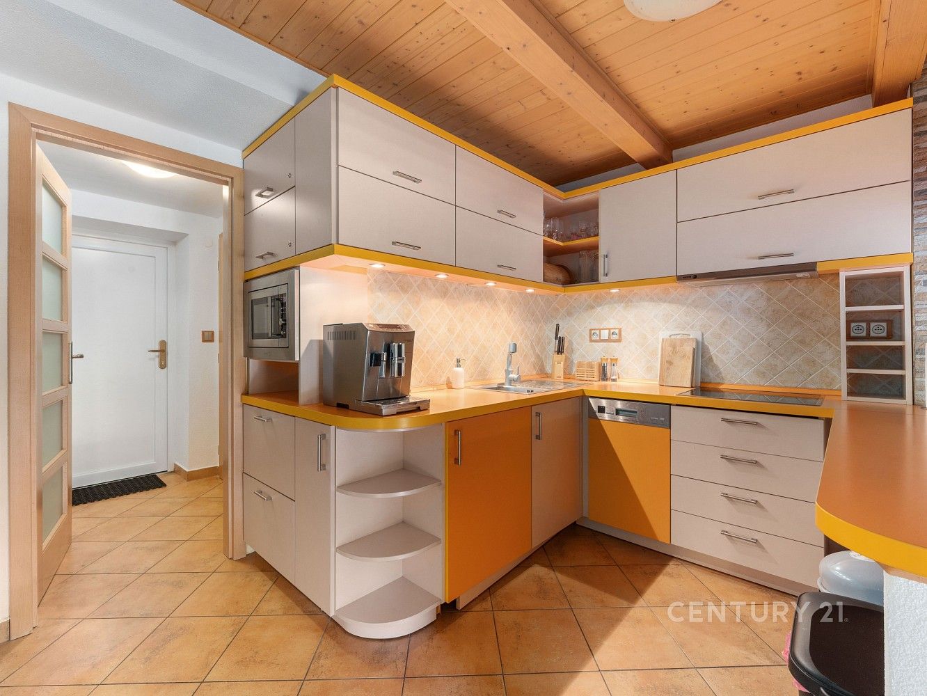 Činžovní dům, 74 m²