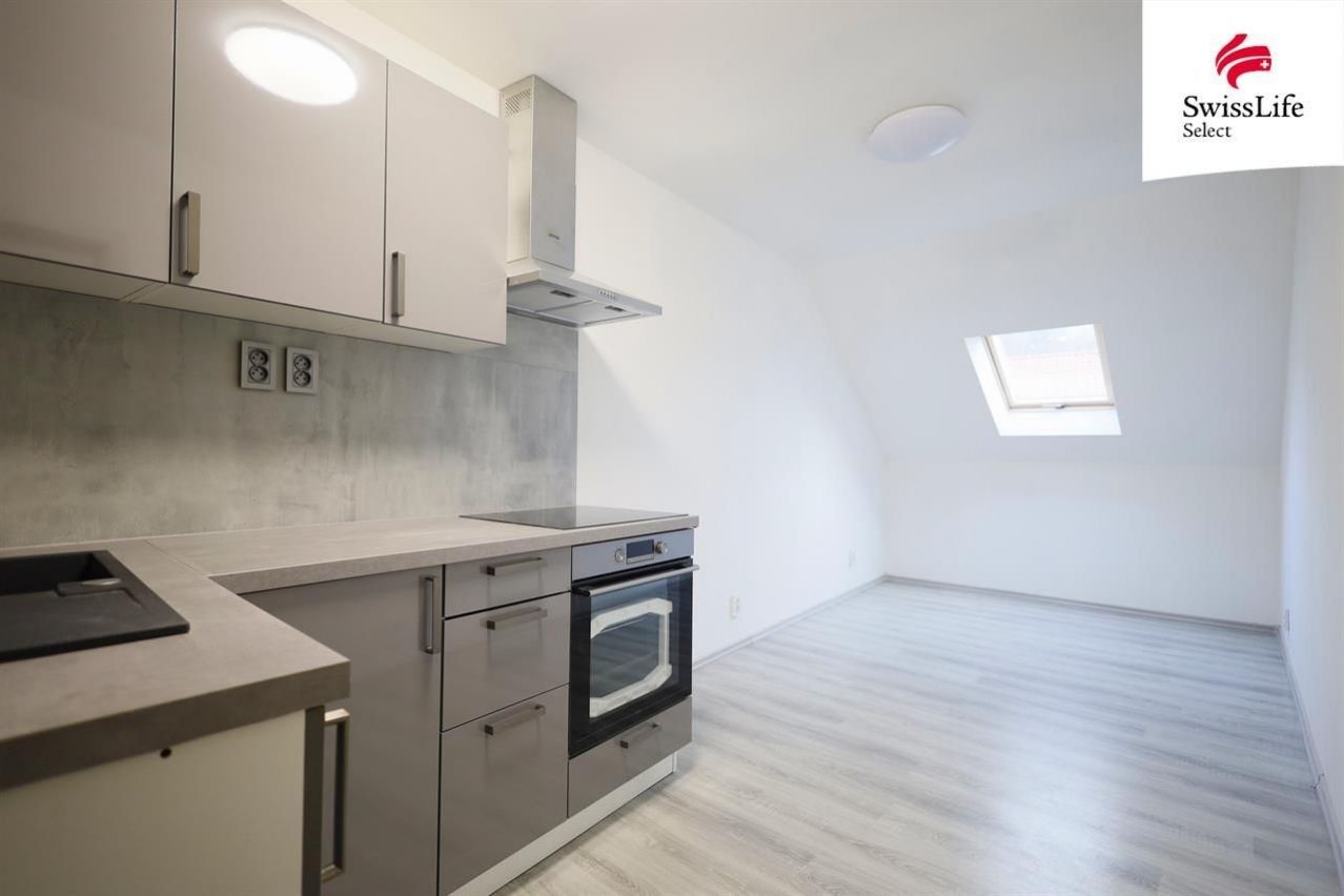 2+kk, náměstí Jana Karafiáta, Jimramov, 36 m²