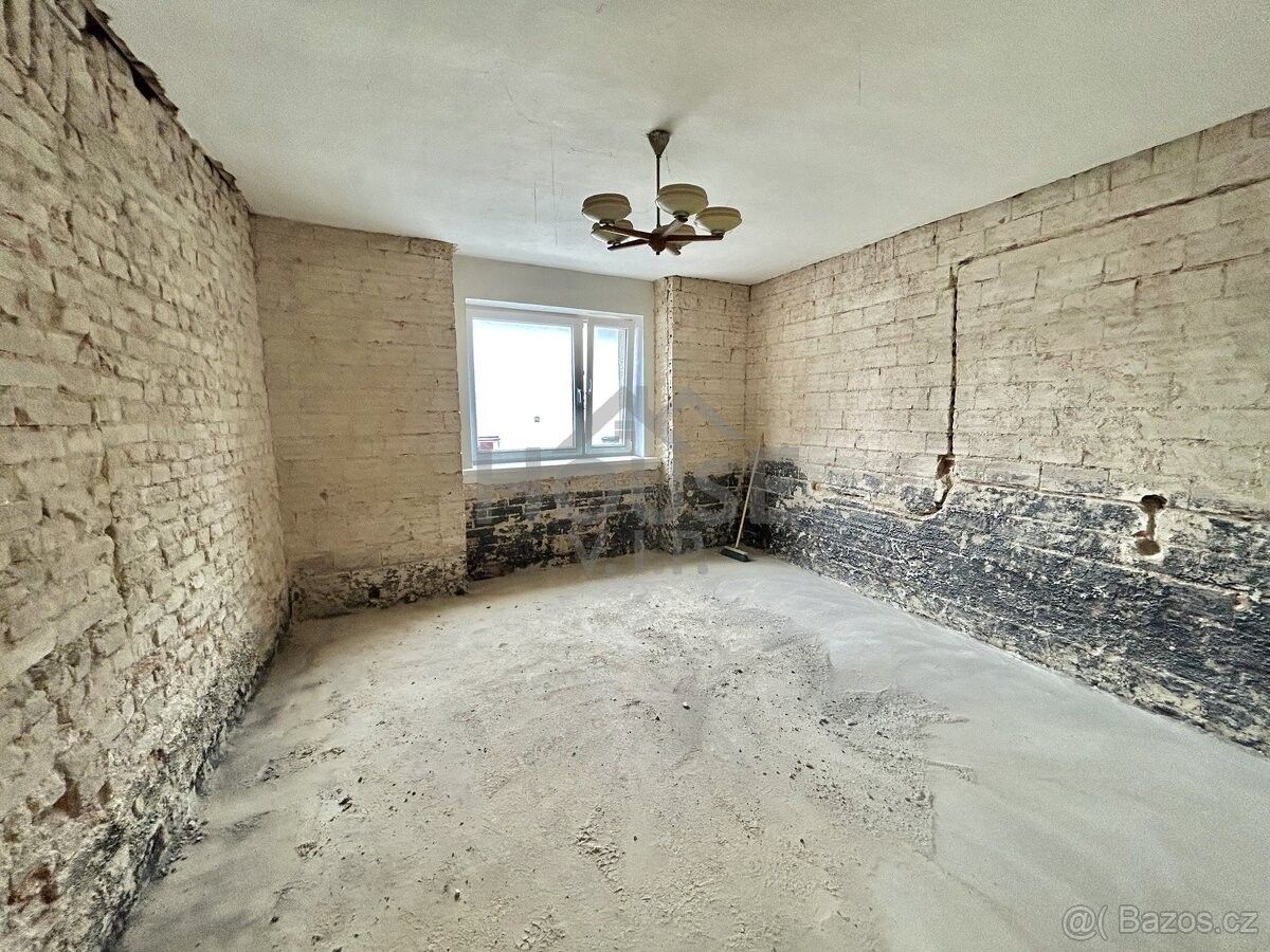 Prodej rodinný dům - Zásmuky, 281 44