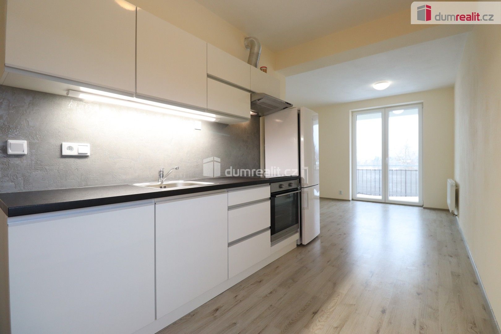 Pronájem byt 2+kk - Svobodova,Nová Role, 39 m²