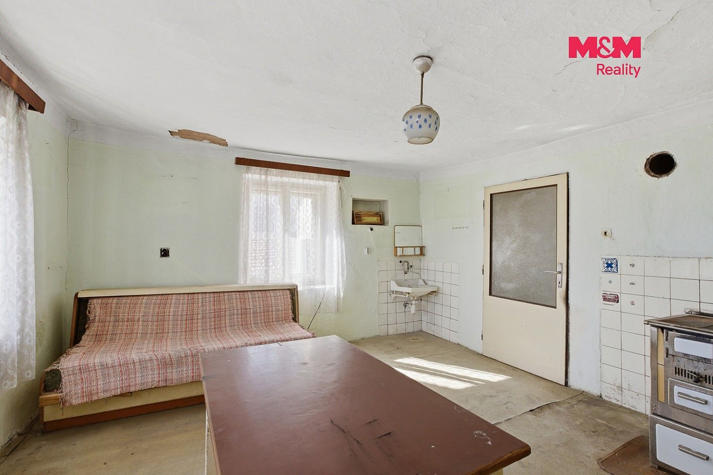Prodej rodinný dům - Kněževes, okres Rakovník, Středočeský kraj, 90 m² - 5