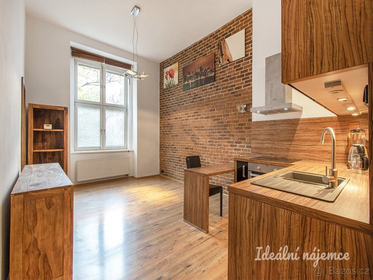 Prodej byt - Praha, 130 00