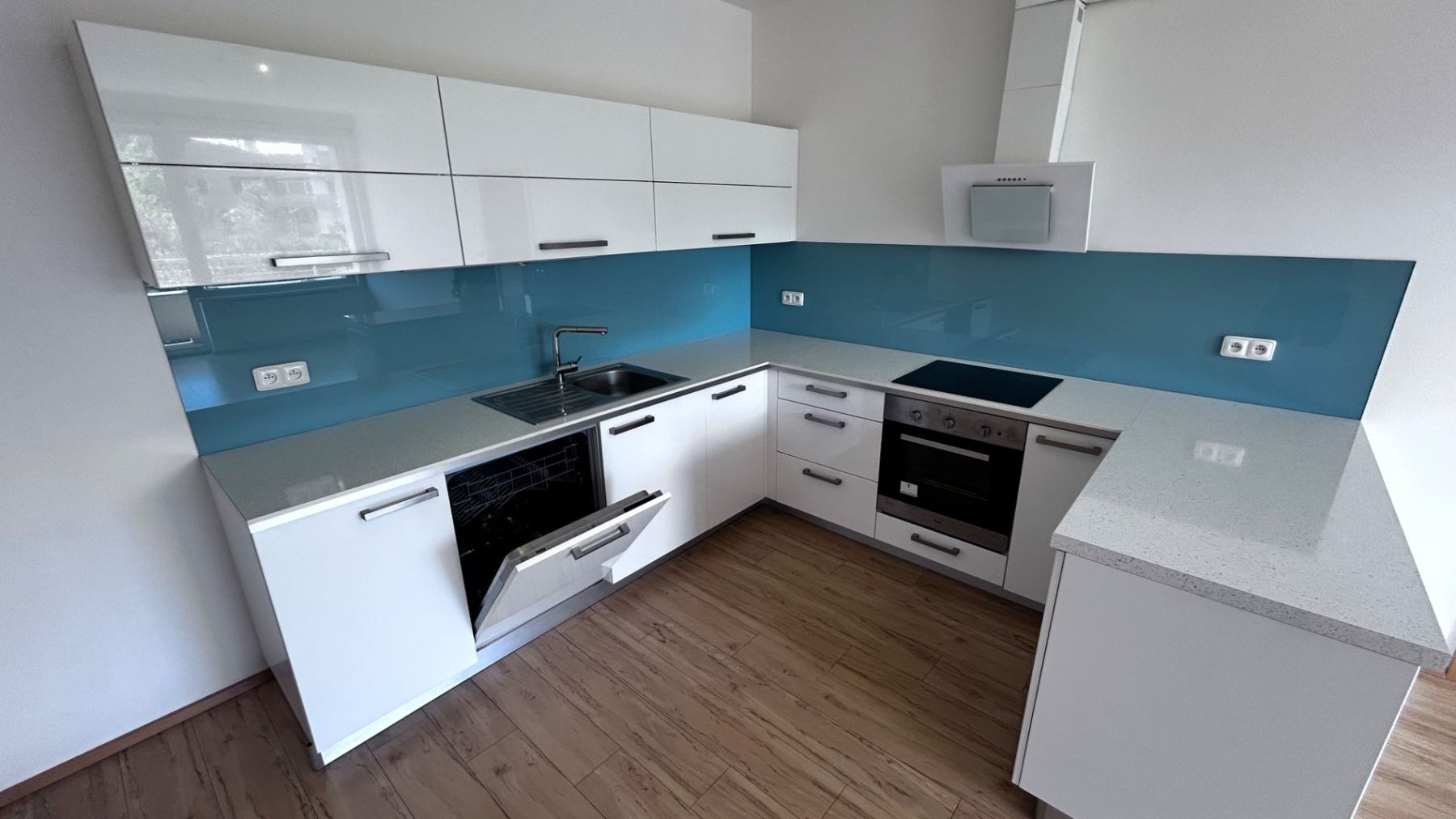 3+kk, Pavla Beneše, Praha - Letňany, 66 m² - 1